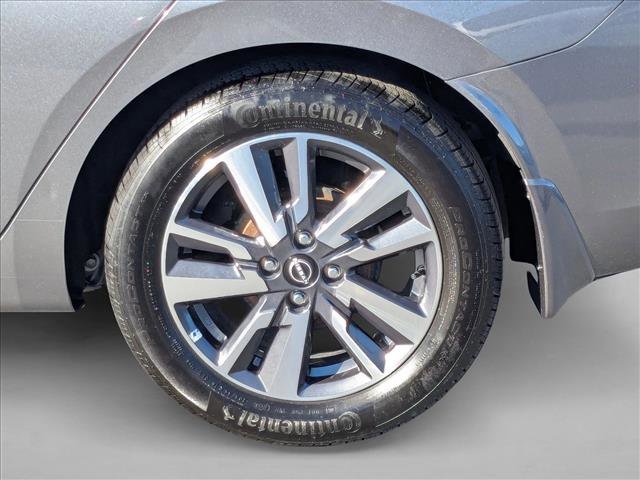 Used 2024 Nissan Versa S w/ S Plus Package image 25