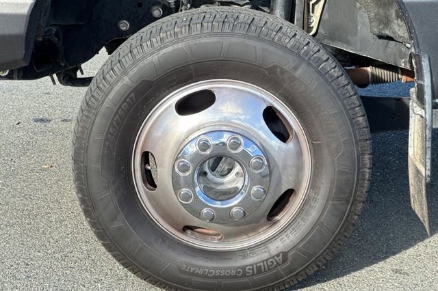 Used 2020 Ford F350 Lariat image 25