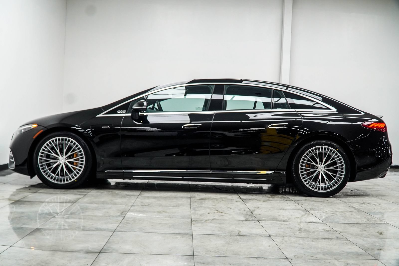 Used 2023 Mercedes-Benz EQS AMG 4MATIC image 15
