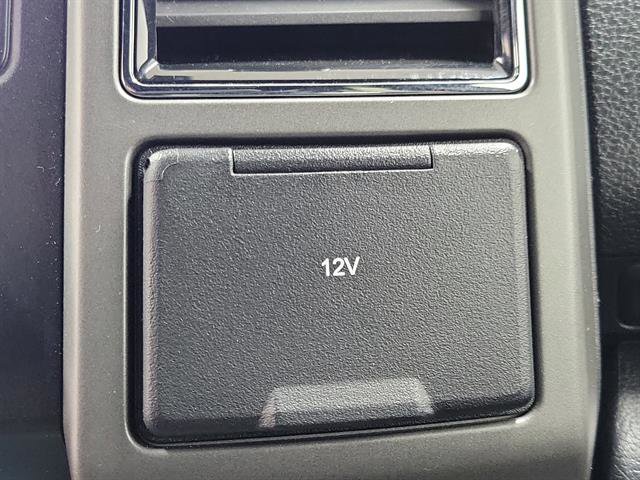 Used 2020 Ford Expedition XLT image 31