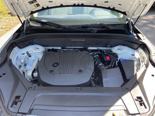Certified 2024 Volvo XC90 B5 Core w/ Climate Package AWD/4WD image 27