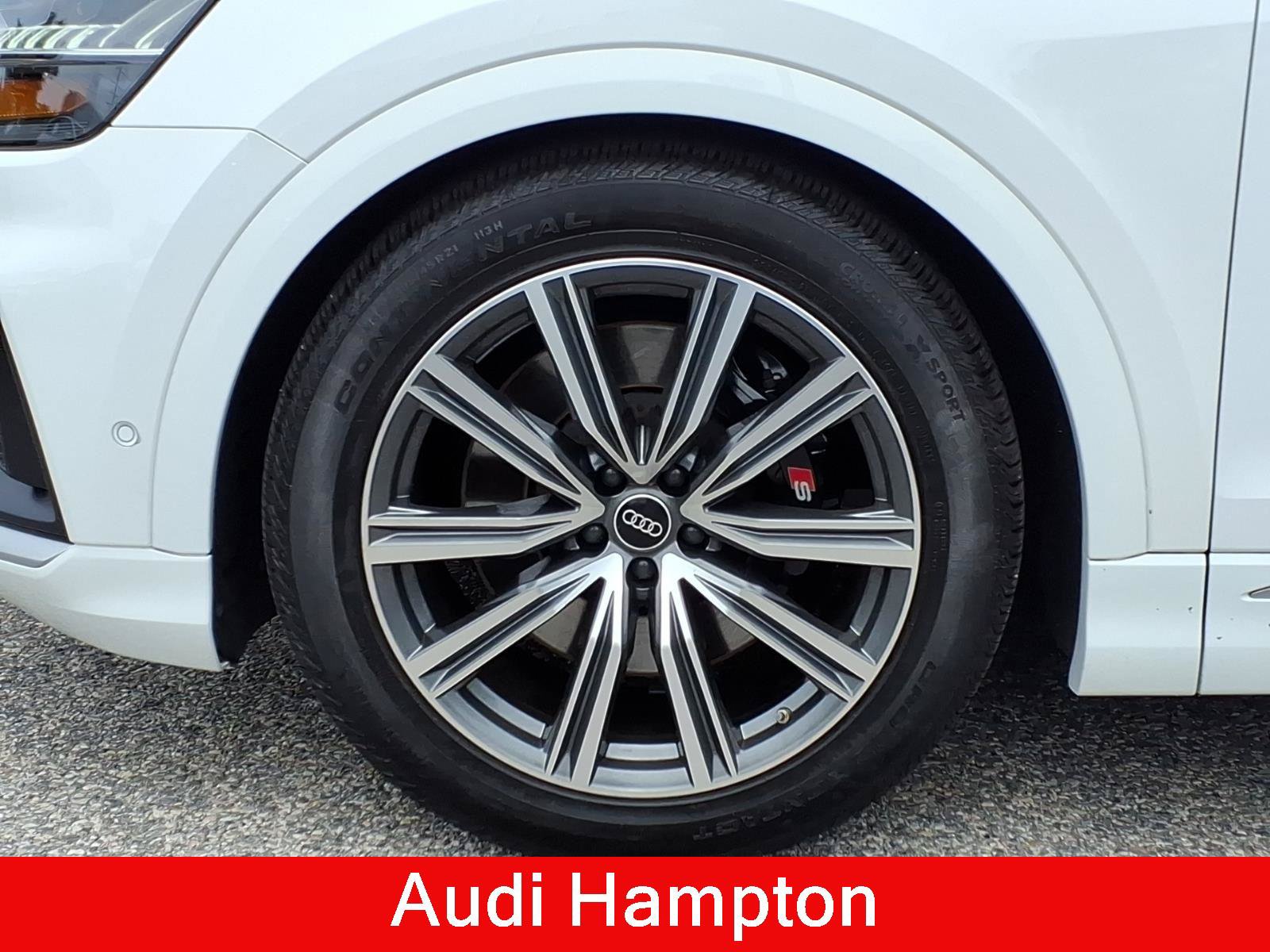 Used 2023 Audi SQ8 Prestige AWD/4WD image 12
