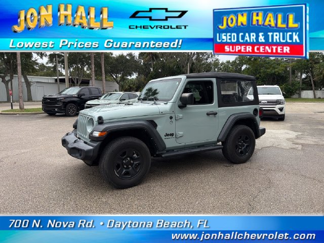 Used 2023 Jeep Wrangler Sport AWD/4WD image 2
