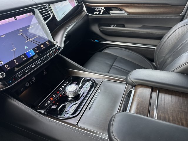Used 2022 Jeep Grand Wagoneer Series I AWD/4WD image 24