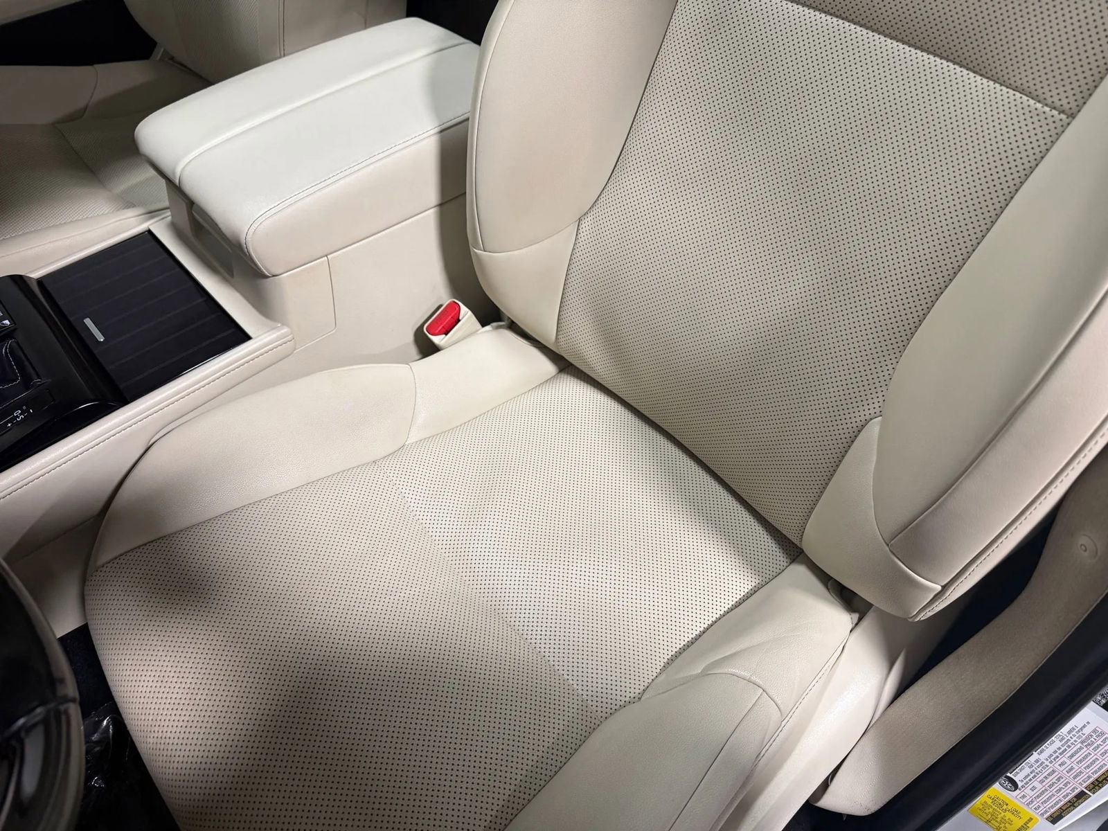 Used 2020 Lexus GX 460 Premium w/ Premium Package image 18