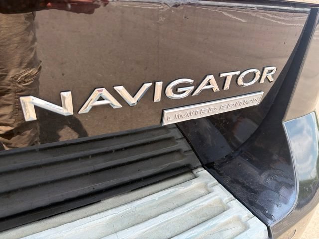 Used 2011 Lincoln Navigator 4WD w/ 101A Rapid Spec Order Code image 9
