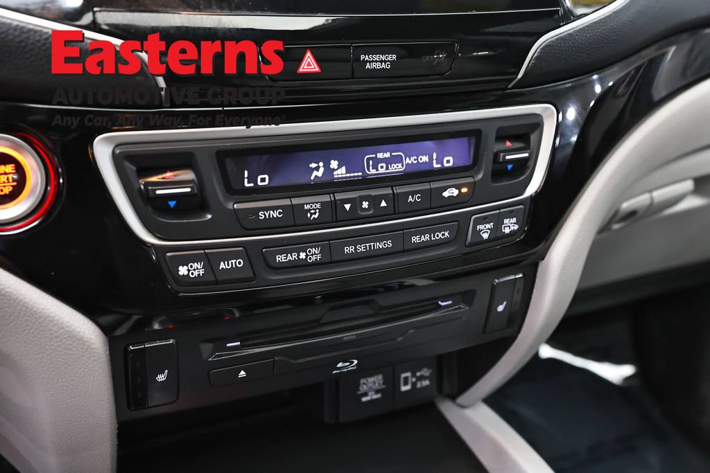 Used 2019 Honda Pilot Touring image 19