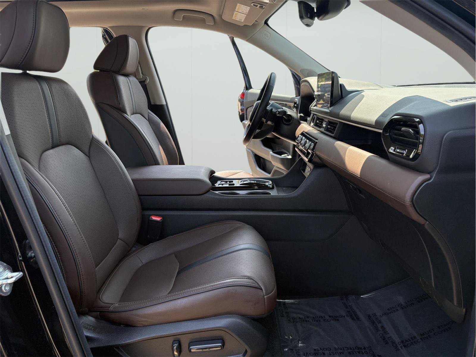 Used 2025 Honda Pilot Elite image 15