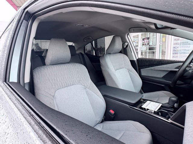New 2026 Toyota Camry Hybrid FWD image 23