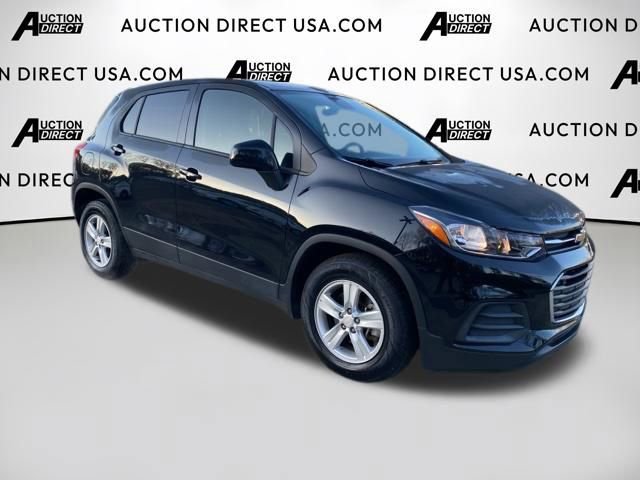 Used 2022 Chevrolet Trax LS w/ Tint and Cruise Package image 23
