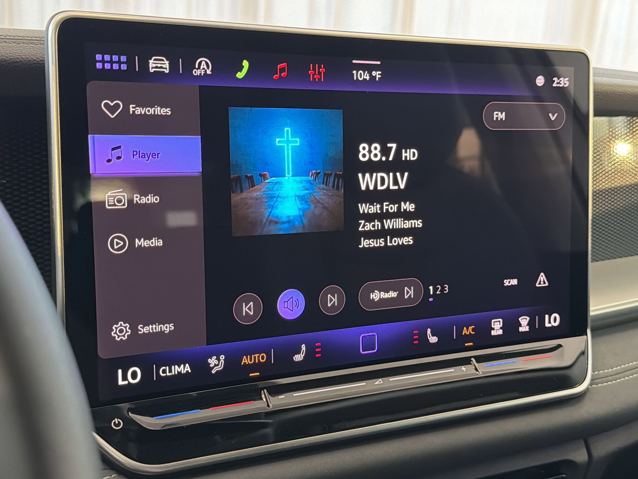 New 2026 Volkswagen Tiguan SE FWD image 24