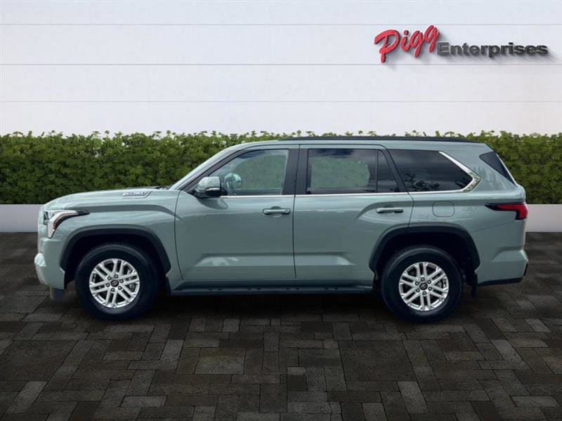 Used 2025 Toyota Sequoia SR5 image 3