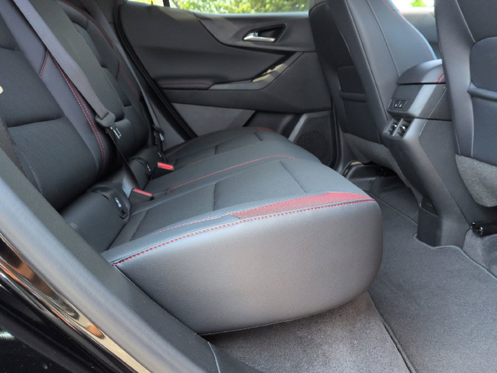New 2027 Chevrolet Equinox RS w/ Safety and Technology Package AWD/4WD image 23