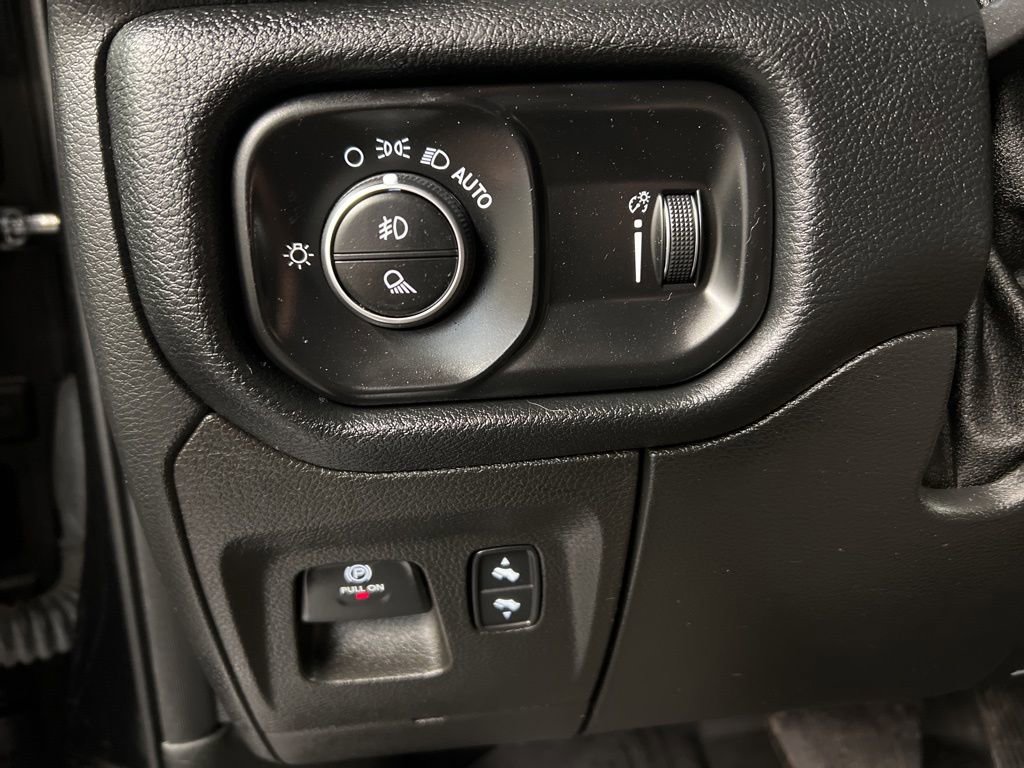 Used 2021 RAM 1500 Big Horn image 23