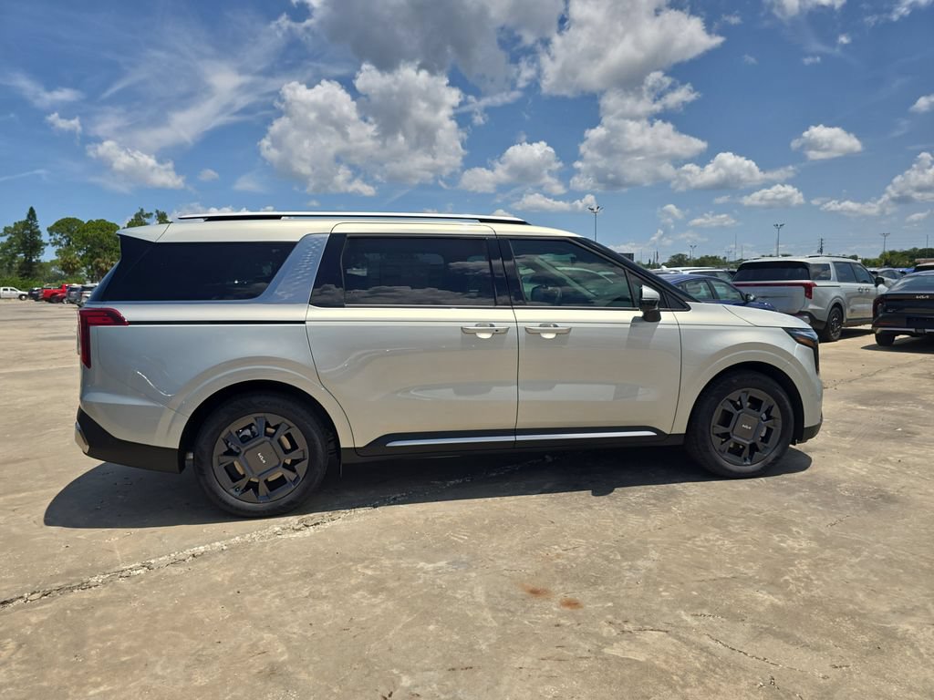 New 2027 Kia Carnival SX FWD image 9