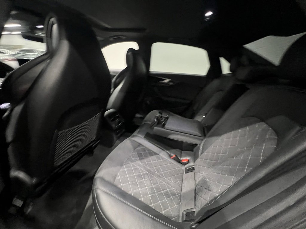 Used 2022 Audi S4 Premium Plus image 32