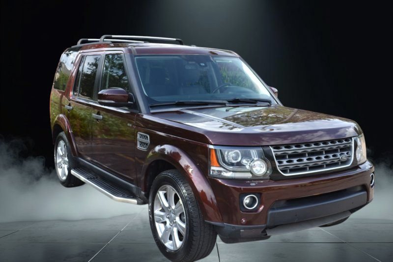 Used 2016 Land Rover LR4 HSE AWD/4WD image 5
