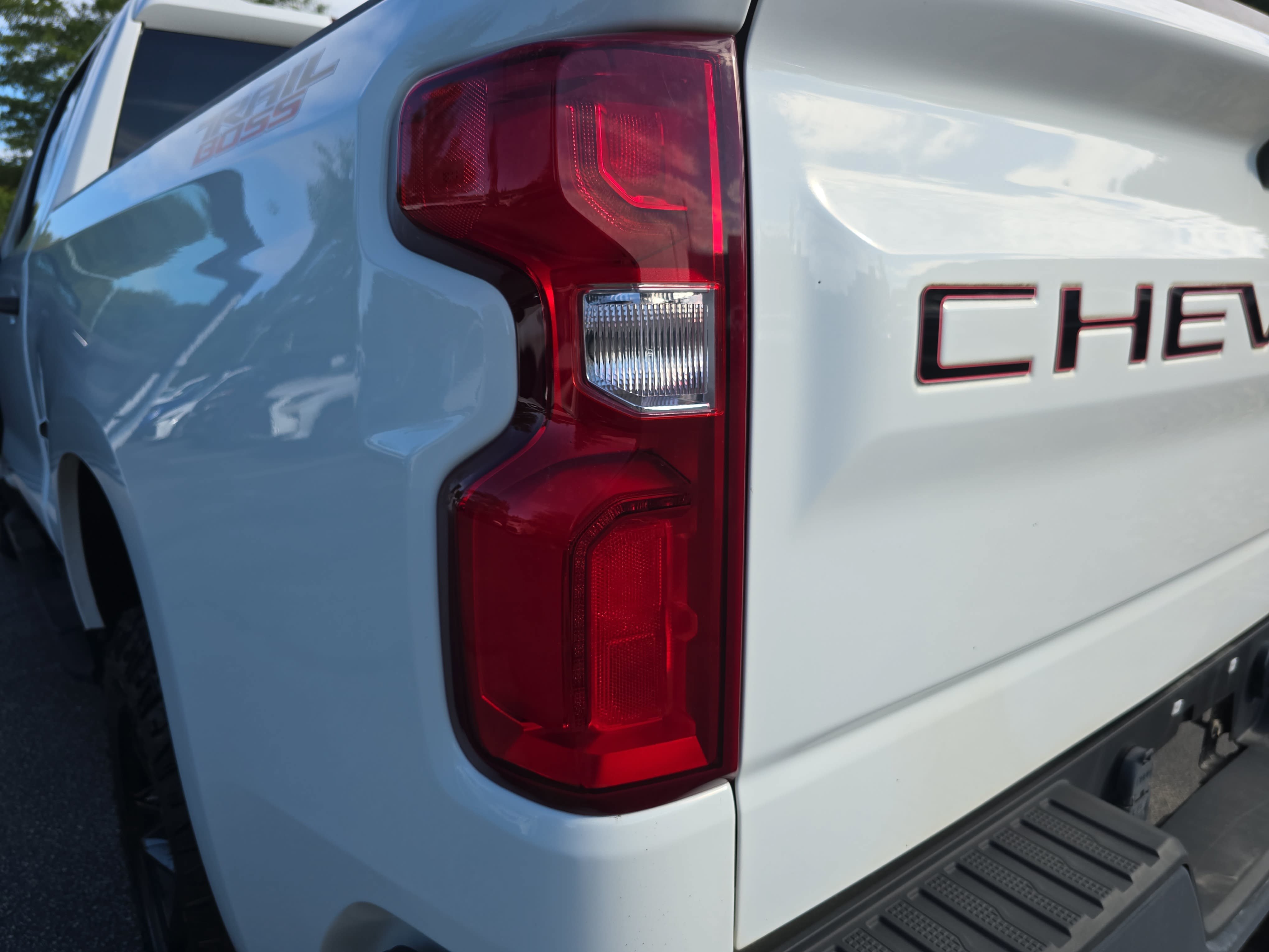 Used 2021 Chevrolet Silverado 1500 Custom Trail Boss AWD/4WD image 33