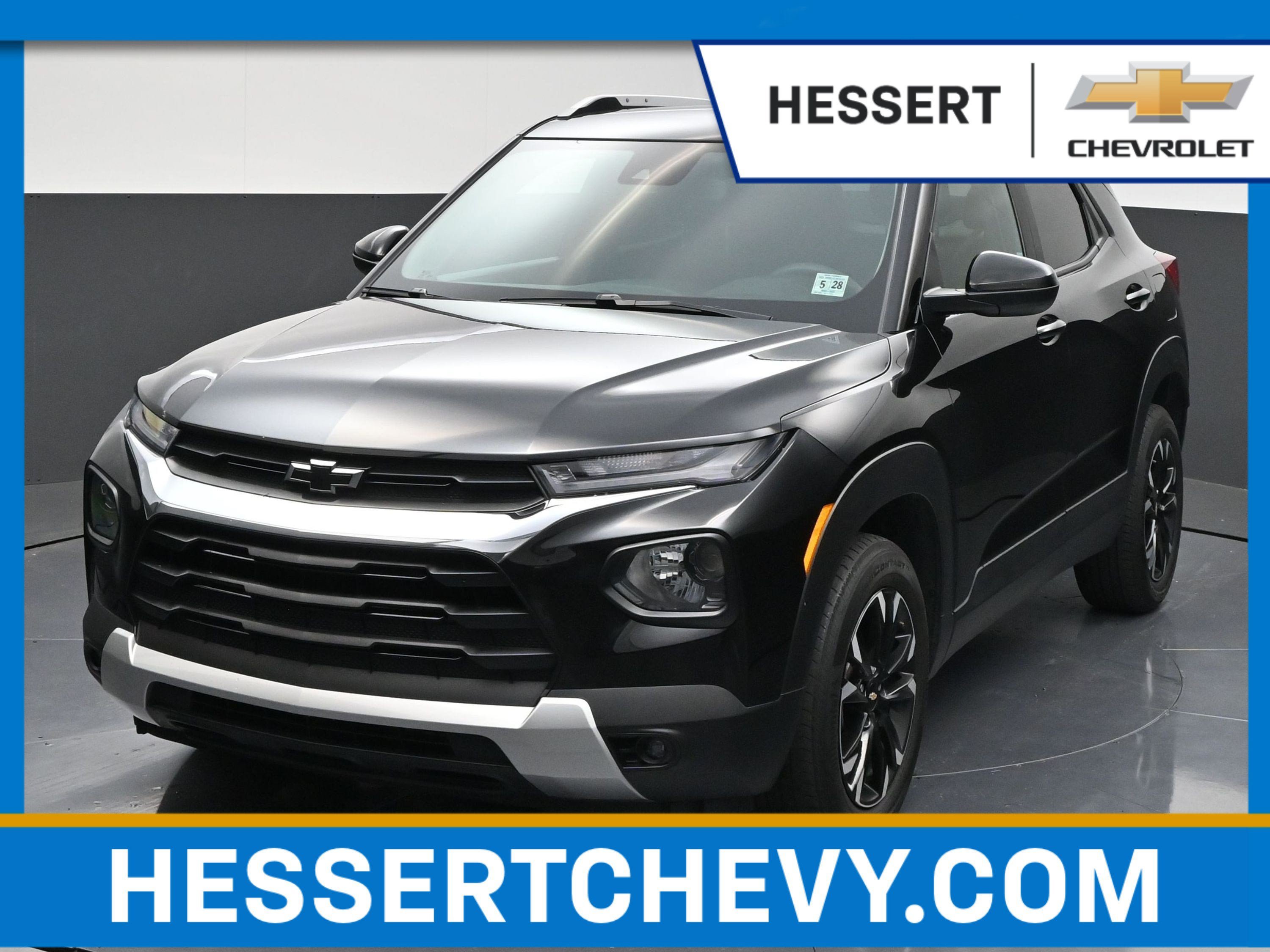 Used 2023 Chevrolet TrailBlazer LT w/ Convenience Package AWD/4WD image 1