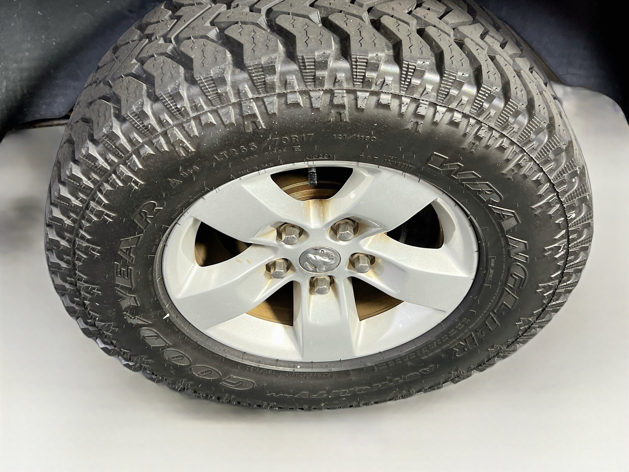 Used 2018 RAM 1500 Express AWD/4WD image 28