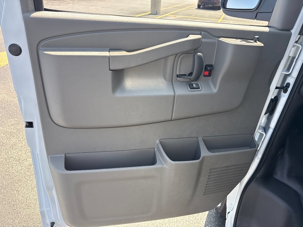 New 2026 GMC Savana 2500 Extended w/ Driver Convenience Package RWD image 11