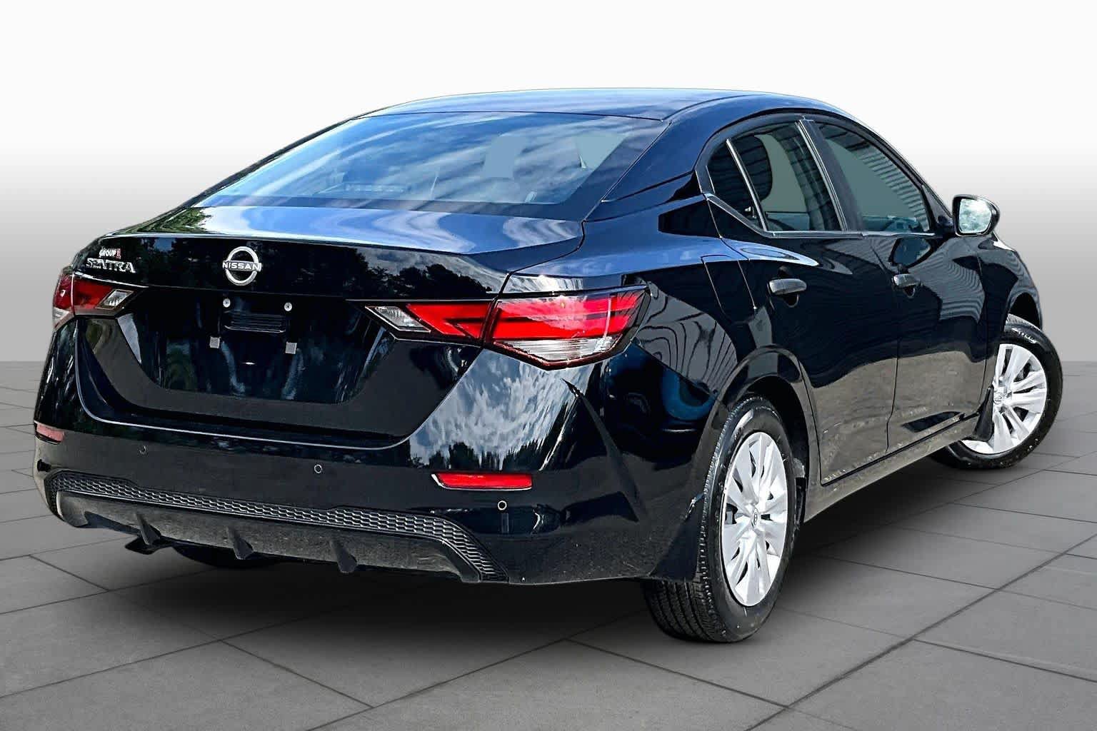 Used 2025 Nissan Sentra S FWD image 13