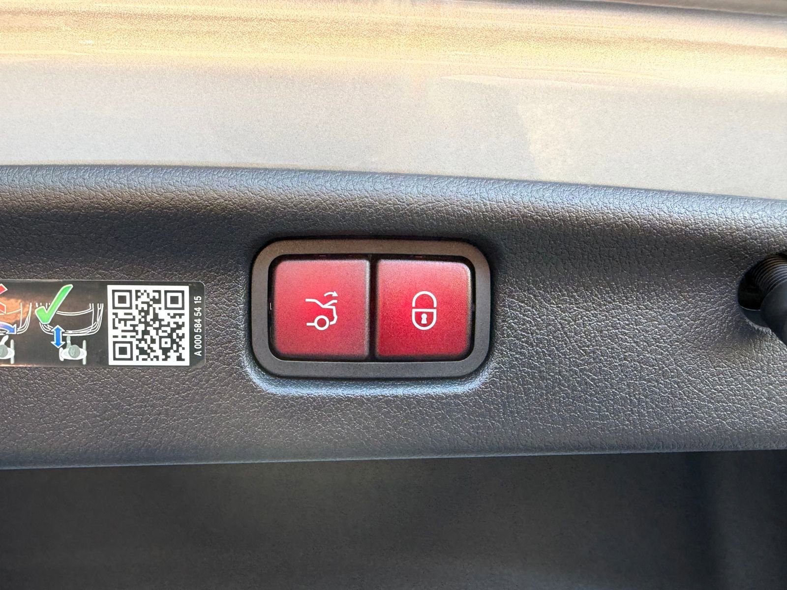 Certified 2024 Mercedes-Benz C 300 Sedan image 17