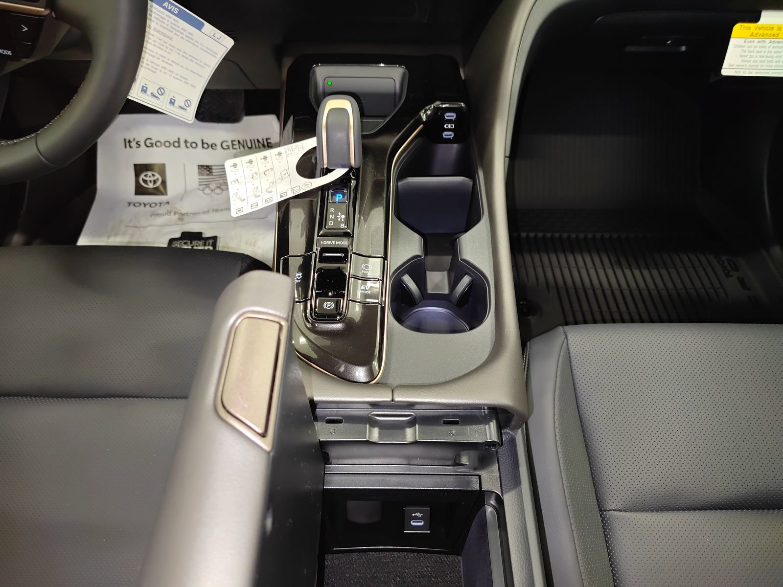 New 2026 Toyota Crown Nightshade image 27