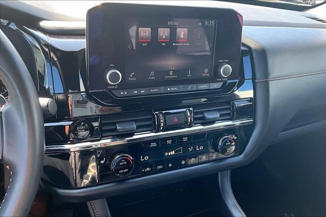 Used 2025 Nissan Pathfinder Rock Creek AWD/4WD image 24