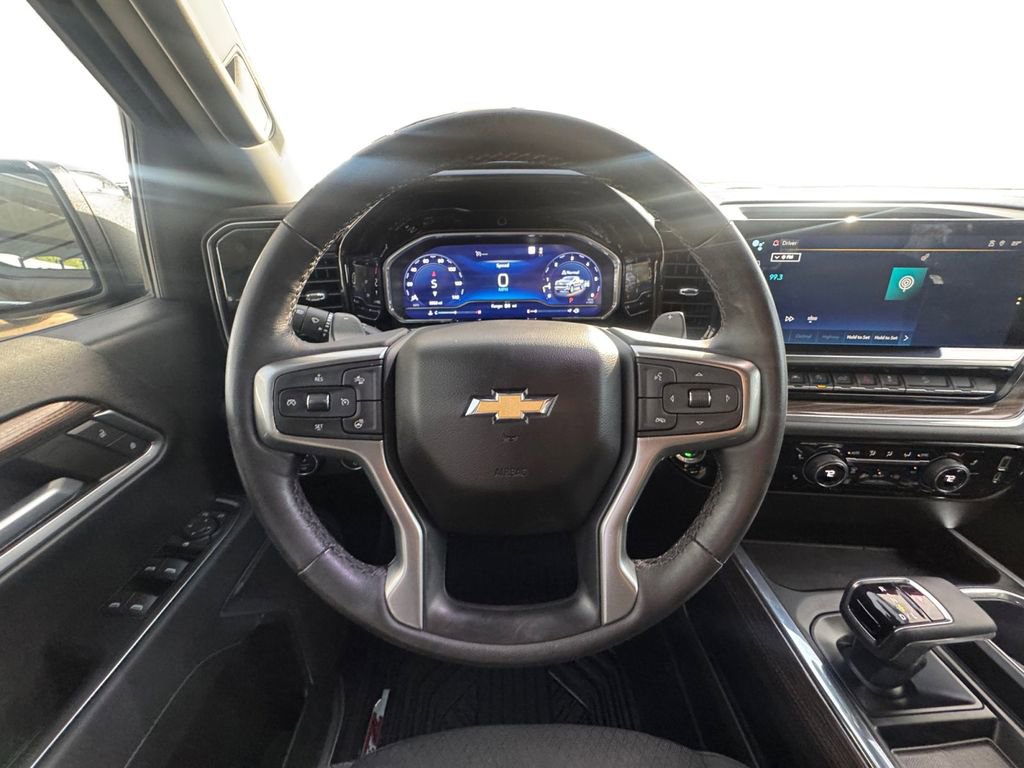 Used 2023 Chevrolet Silverado 1500 LT image 13