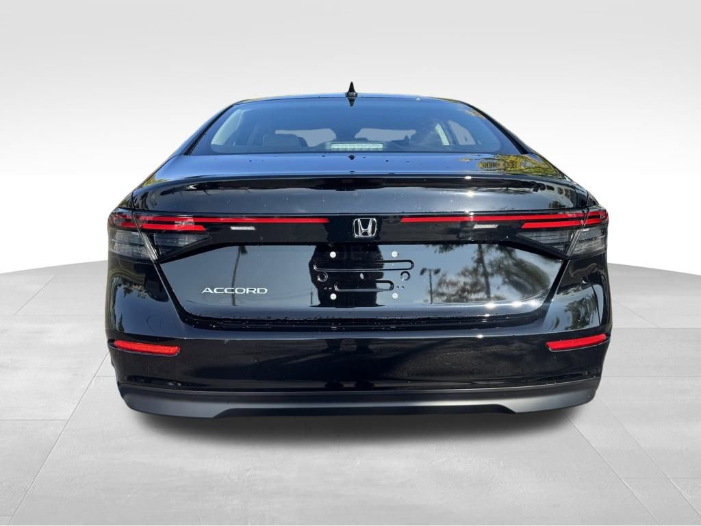 New 2025 Honda Accord SE image 19