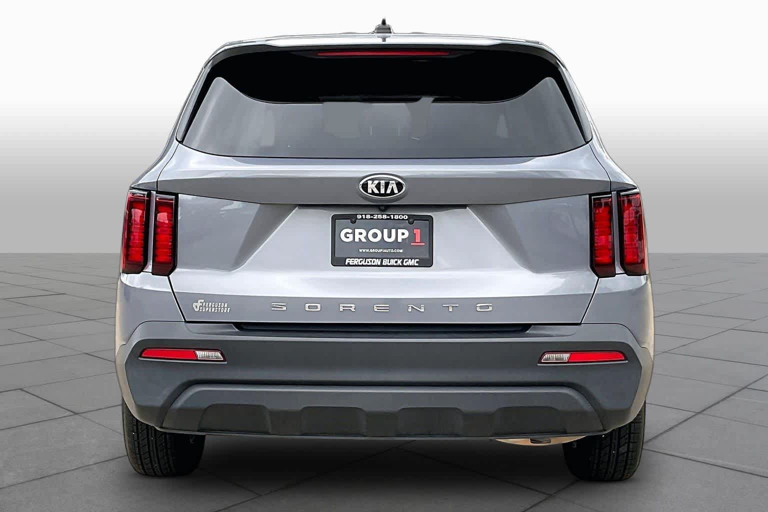 Used 2021 Kia Sorento LX FWD image 5