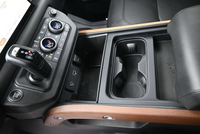 Used 2024 Land Rover Defender 130 X AWD/4WD image 13