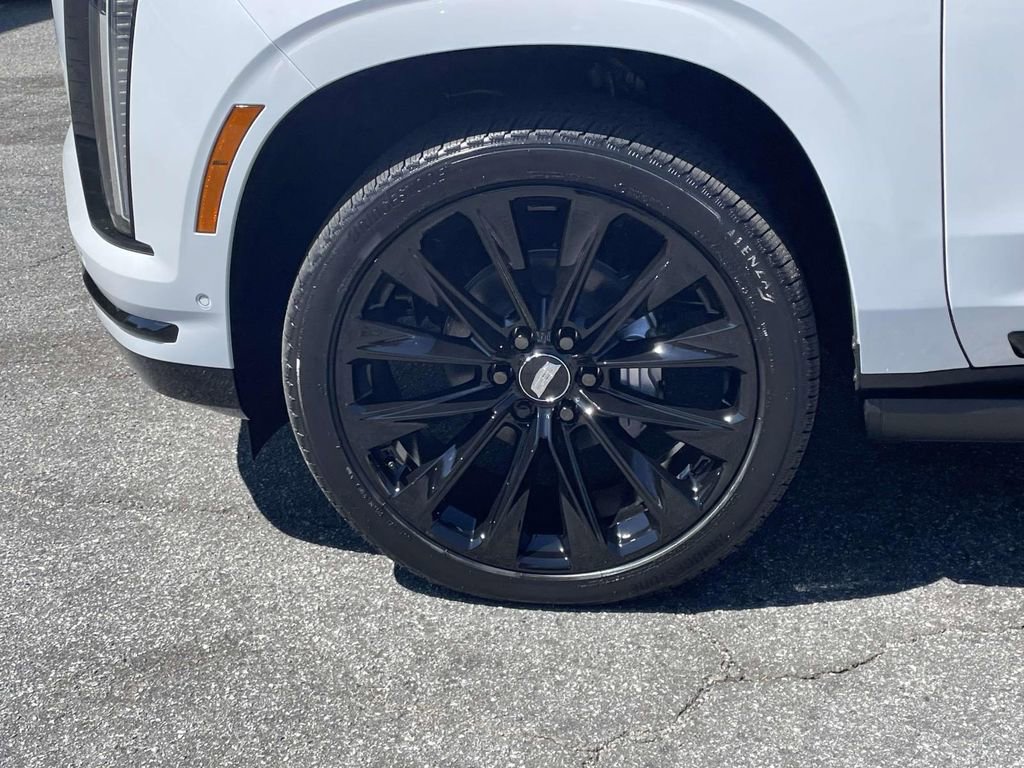 New 2026 Cadillac Escalade ESV Platinum Sport w/ LPO, ONYX Package image 9
