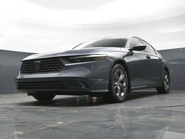 Used 2023 Honda Accord EX image 32