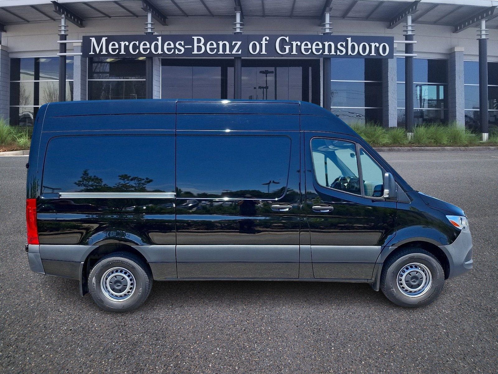 Used 2023 Mercedes-Benz Sprinter 2500 image 7