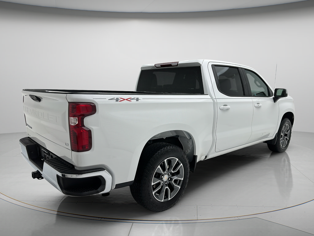 Used 2024 Chevrolet Silverado 1500 LT AWD/4WD image 5