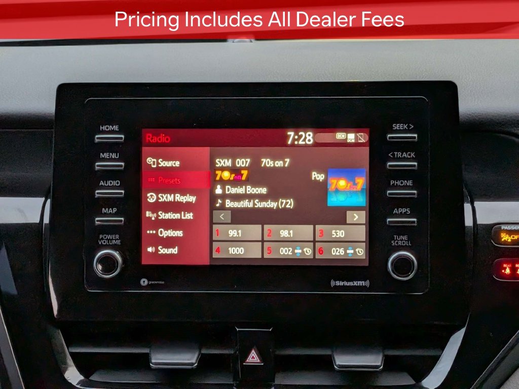 Used 2021 Toyota Camry SE FWD image 18