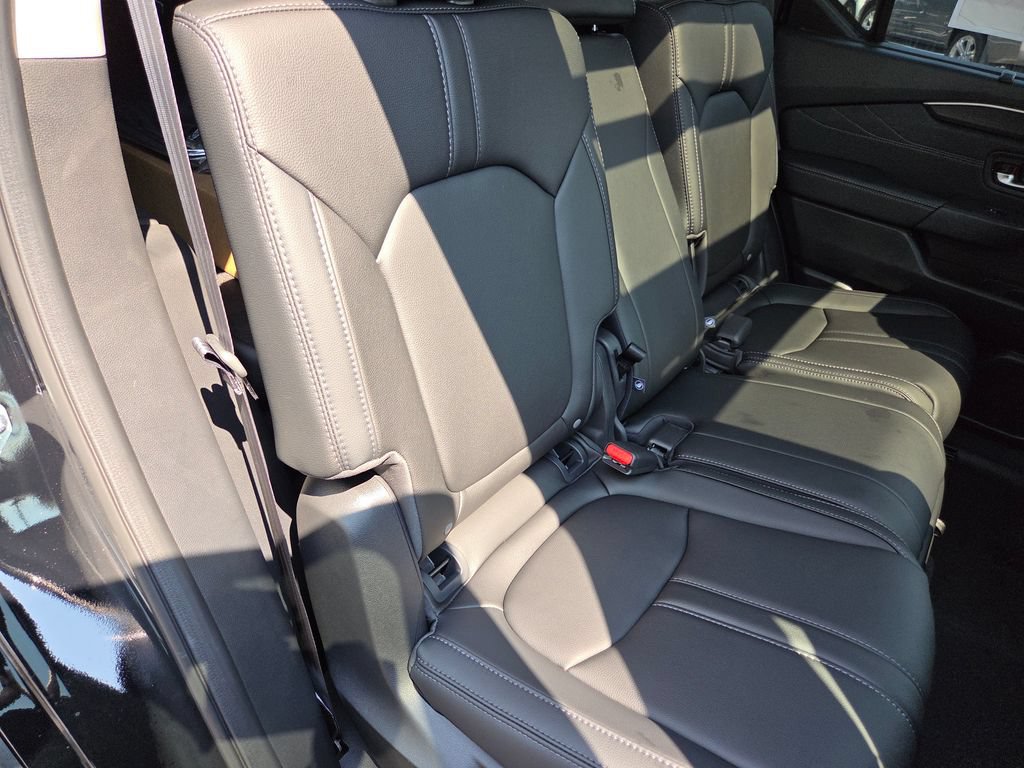 New 2026 Honda Pilot Touring image 31