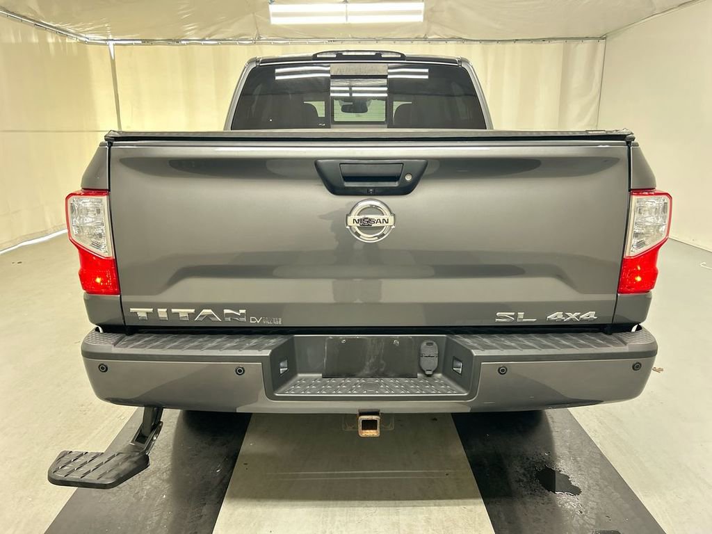 Certified 2019 Nissan Titan SL image 21