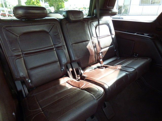 Used 2018 Lincoln Navigator Black Label image 17