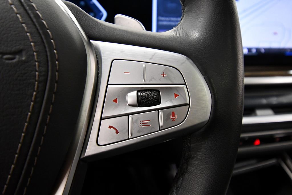Used 2026 BMW X7 xDrive40i AWD/4WD image 26
