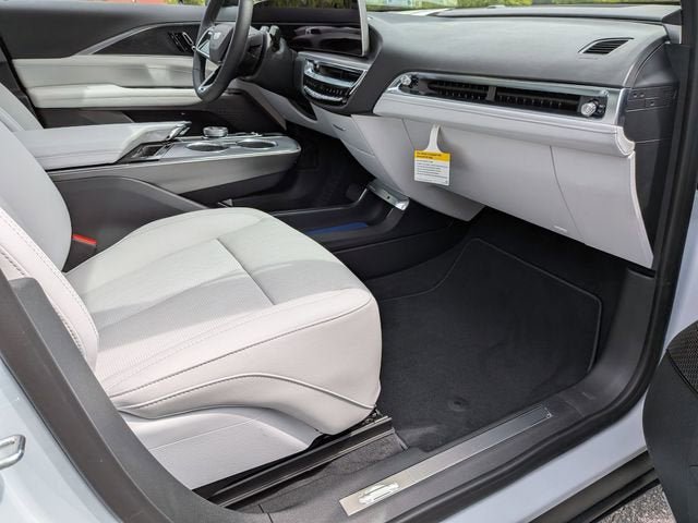 New 2026 Cadillac Lyriq Luxury RWD image 26