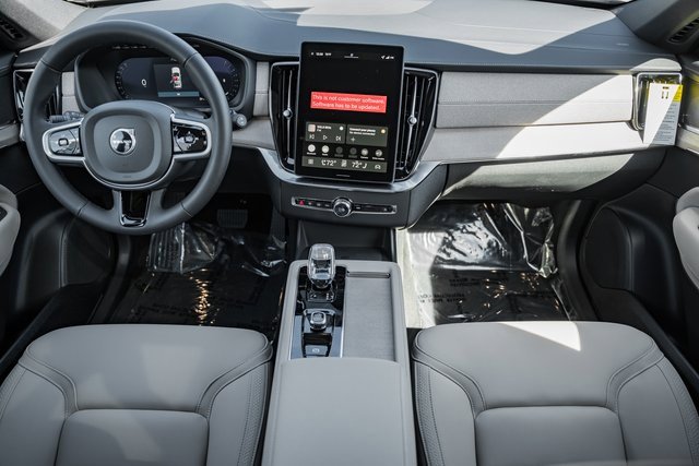 New 2026 Volvo XC90 B5 Plus image 19