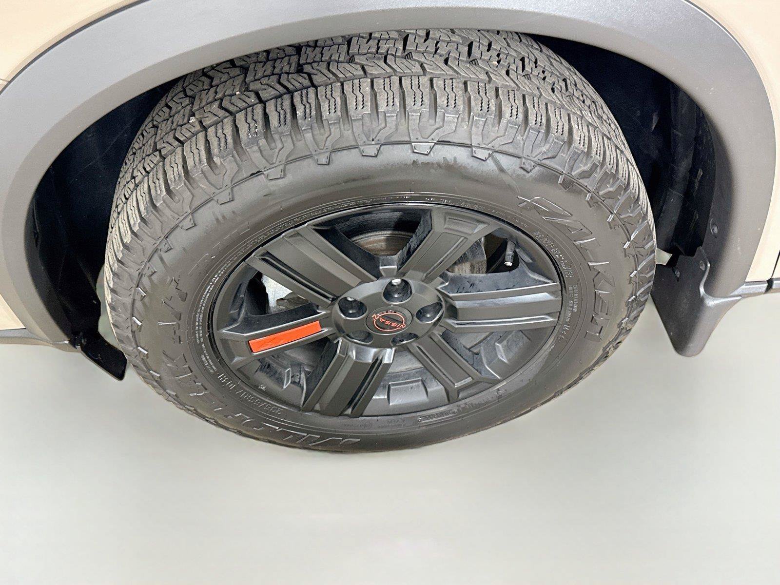 Used 2025 Nissan Rogue SV AWD/4WD image 29