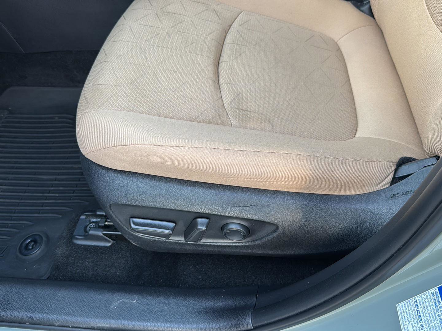 Certified 2021 Toyota RAV4 XLE w/ Convenience Package image 25