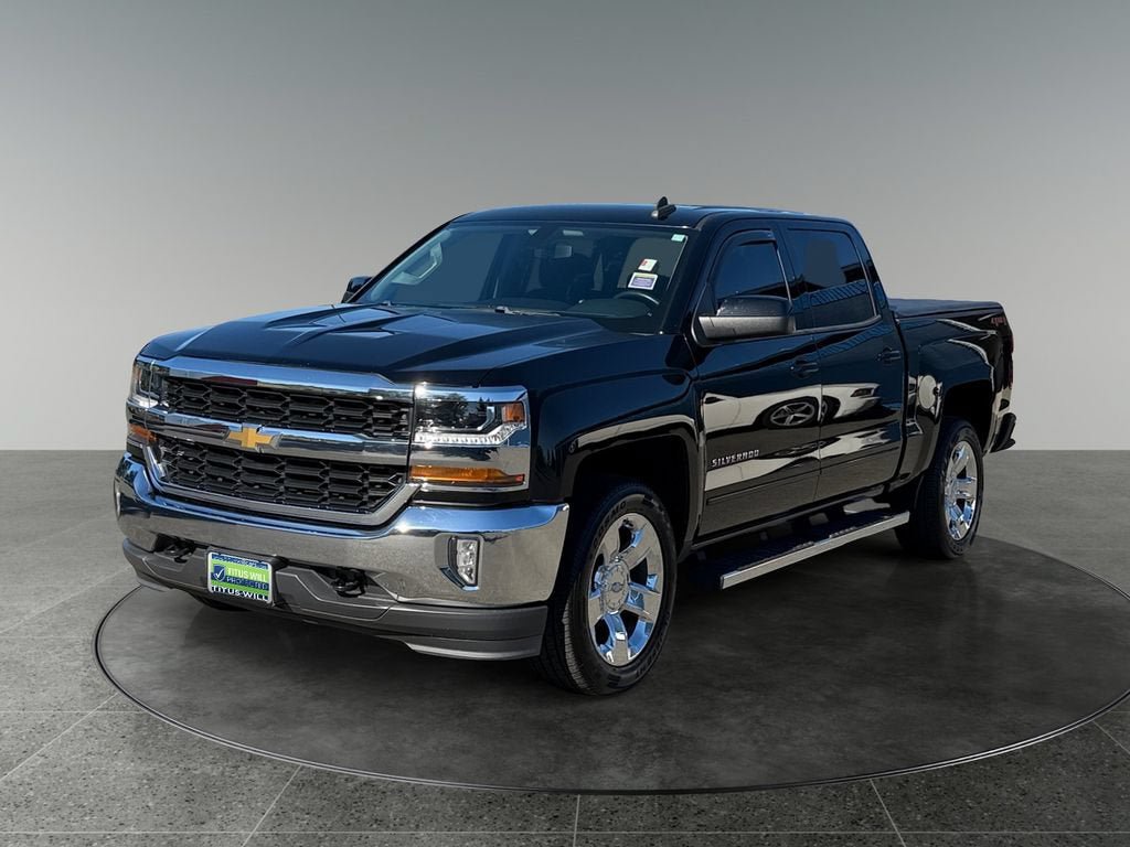 Used 2018 Chevrolet Silverado 1500 LT w/ LT Eassist Package AWD/4WD image 3