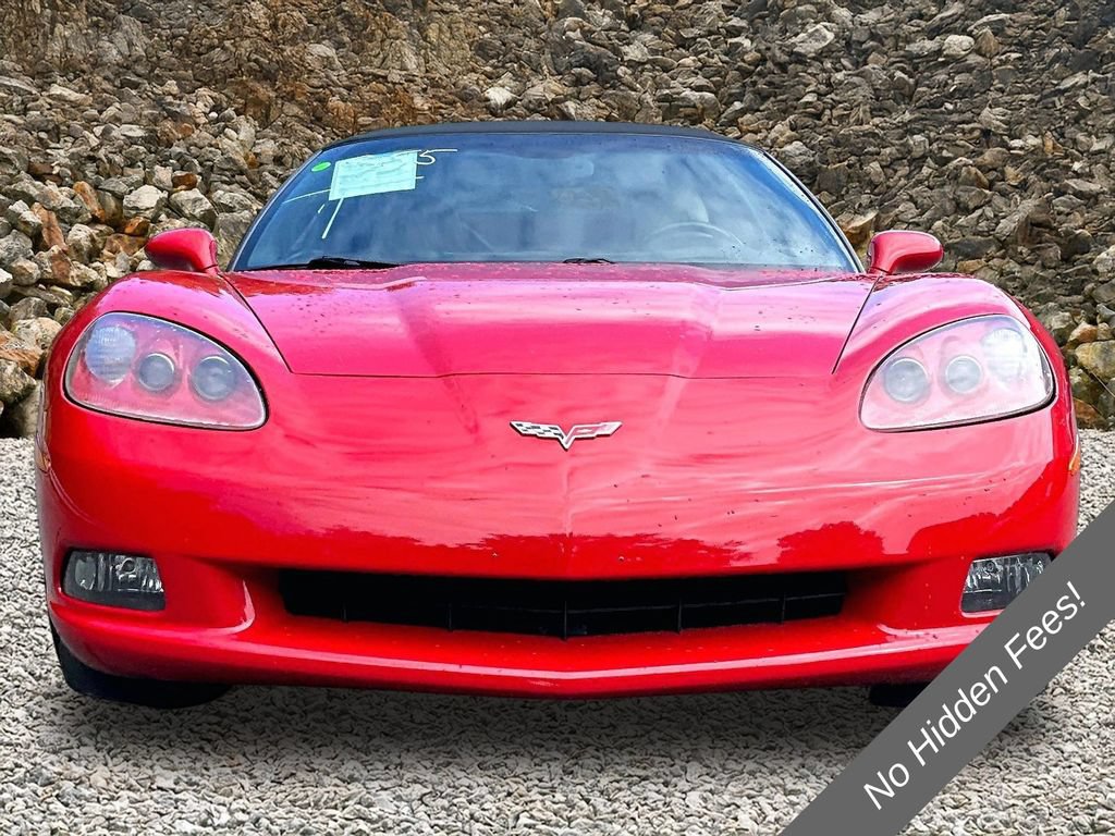 Used 2005 Chevrolet Corvette Convertible w/ Preferred Equipment Group RWD image 3