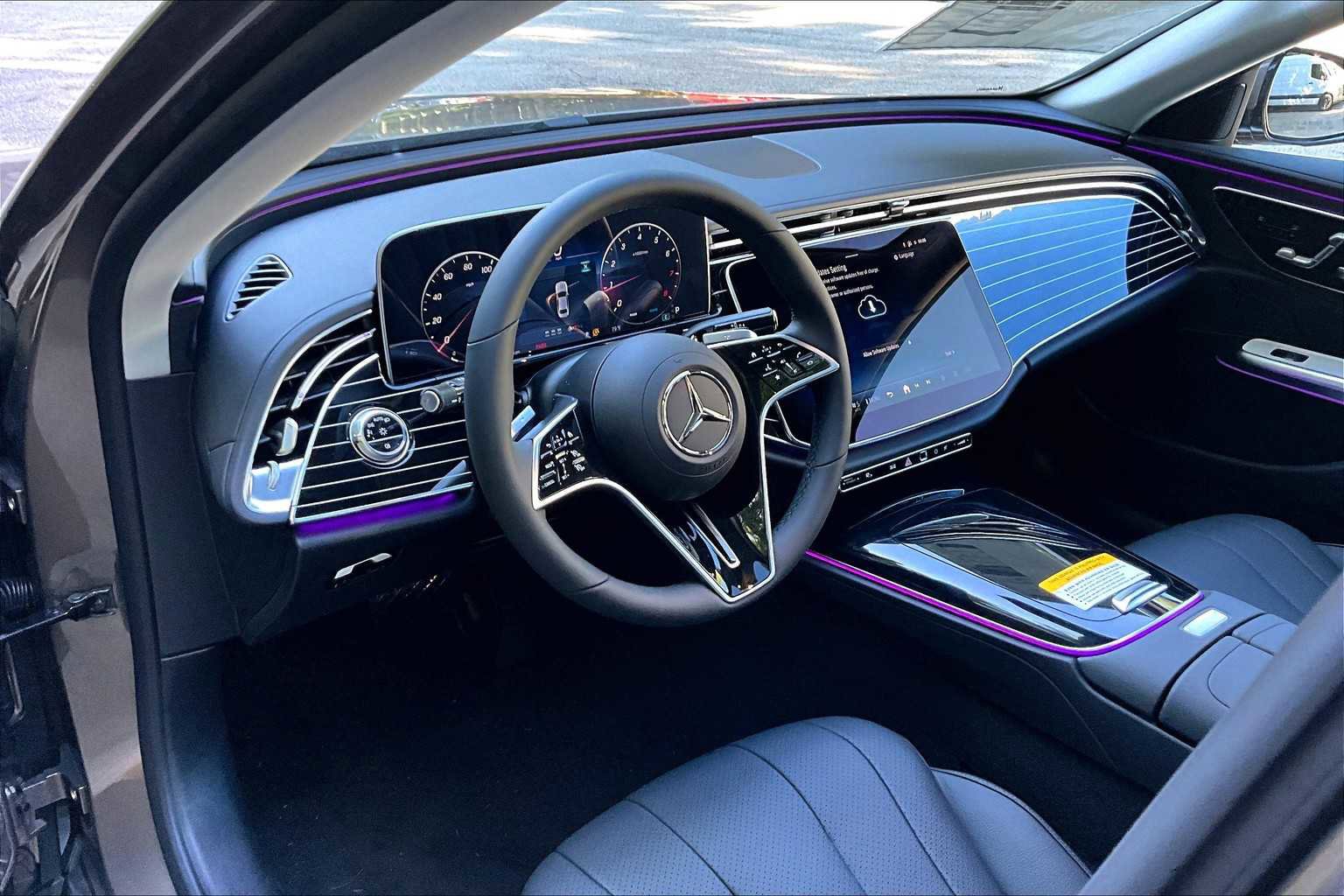 New 2026 Mercedes-Benz E 350 4MATIC Sedan image 10