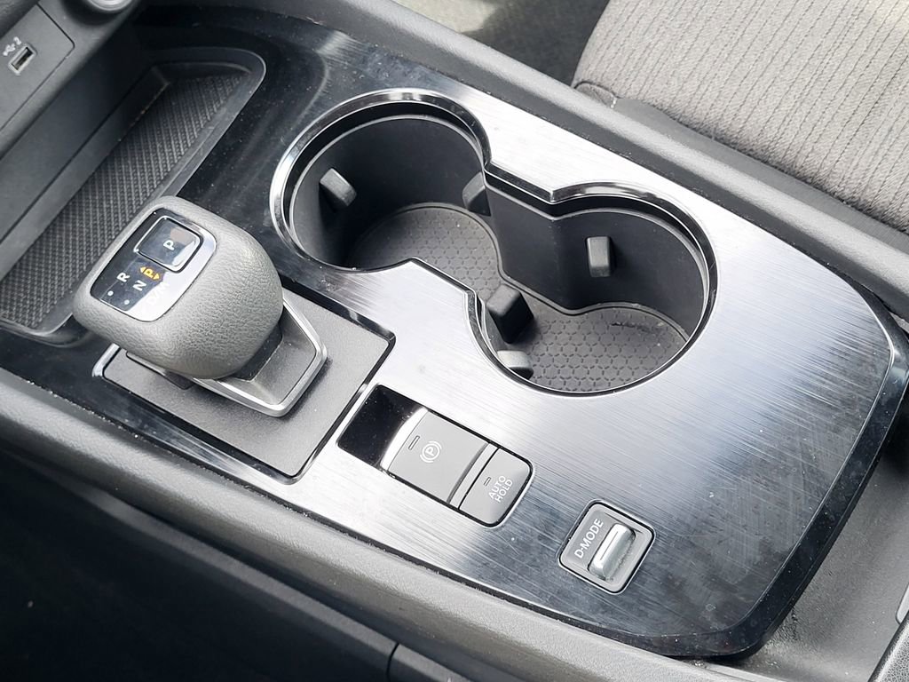 Used 2023 Nissan Rogue SV image 18